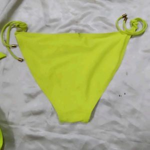 Neon Yellow Bikini Set 💚
