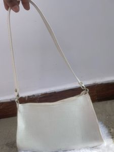 Elegant White Shoulder Bag