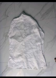 White Men's Embroidered Kurta