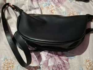Chic Black Crossbody Bag