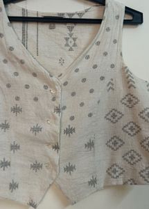 Stylish Ethnic Print Sleeveless Vest