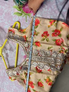 Embroidered Floral Kurta