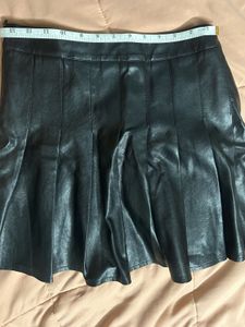 Y2k Pleeted Black Skirt
