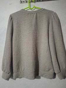 Grey Puff Sleeve Textured Top🤍