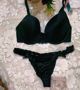 Black Lace Bra & Thong Set