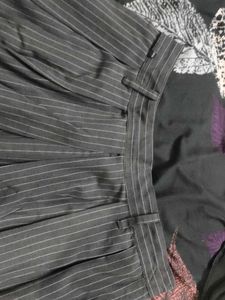 grey dividend skirt