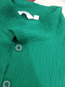 Cute green shirt top 💚