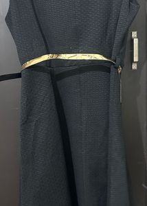 Chic Black Sleeveless Dress with Belt