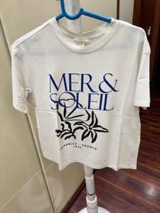 H&amp;M Chic "Mer &amp; Soleil" Graphic Tee