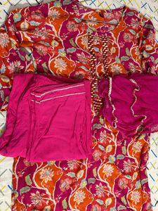 Rani Flower Print Kurta Dupatta Set