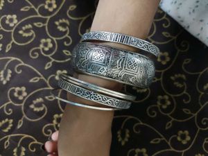 Beautiful bangle set @clearance sale@