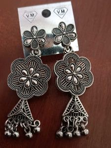 Floral Dangle Earrings