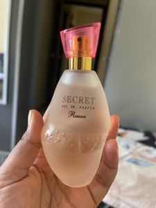 SECRET Pour Femme EDP Perfume