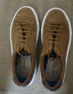 Almost new Clarks leather sneakers