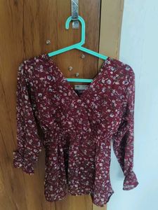 Chic Floral Print Peplum Top