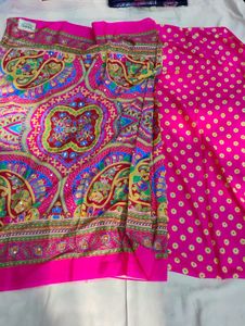 MIRROR MODAL / Vibrant Paisley Print Saree