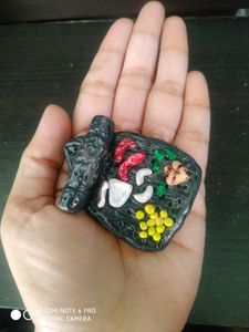 Cute little fridge magnet. Plz wait for 4 days after order. So i can make for u this cute magnets. ☺