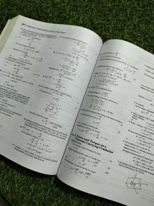 NEET Physics &amp; Biology Arihant Book