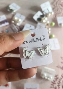 PACK Of 6 Stud Earrings