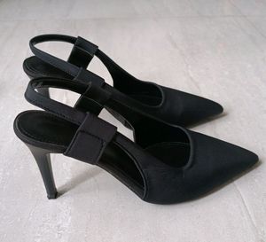 Zara First Copy Black Court Heels (BRAND NEW)