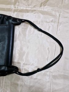 No Chip PU Leather Black Baguette
