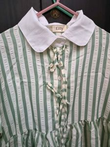 Striped Peter Pan Collar Tie-Up Top, New, Not worn