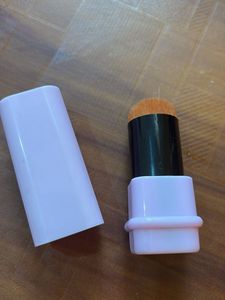 Portable Makeup Brush with Cap