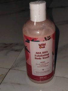 Wild Oak AHA BHA Exfoliating Body Wash