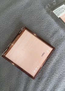 Huda Beauty Nude Light Foundation