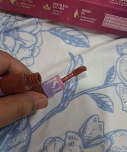 GushSuperstack Lipstick+Victoria Secret gloss free