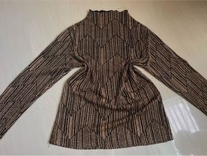 Sparkly Geometric Print Mock Neck Top