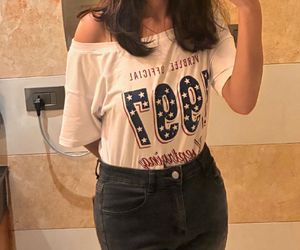 ✩ Savana Y2K Graphic Tee ✩