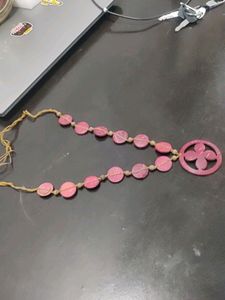 Neck Piece