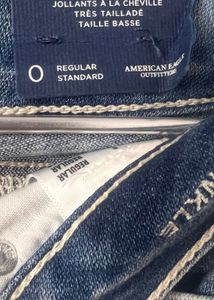 American Eagle Distressed Jeans Size 28