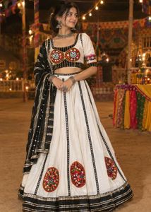 Garba vibe Elegant Embroidered Lehenga Choli Set