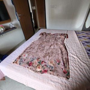 Elegant Floral Print Kurta