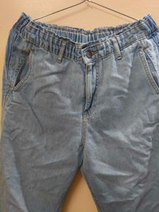 2 pair of boyfriend jeans both blue and black