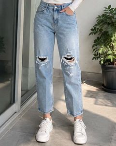 ankle length ripped mom jeans
