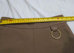 L.A. HIRE High-Waisted Wide-Leg Trouser