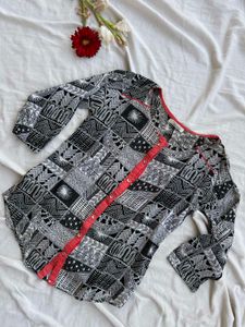 Stylish Black & White Printed top