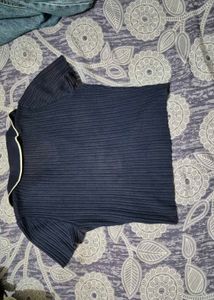 Ribbed Collared Crop Top