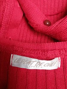 Chic Red Ribbed Knit Cardigan