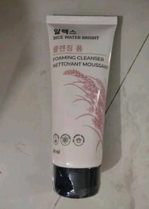 Rice Water Bright Foaming Cleanser