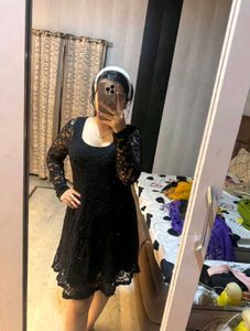 Chic Black Lace Dress 🐦‍⬛