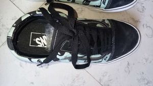 Vans Old Skool Skate Shoes - Black/Blue Flame