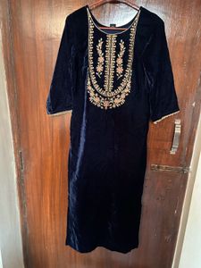Embroidered Velvet Kurta