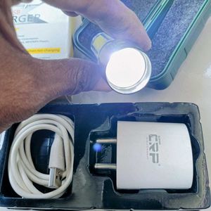 CRP Dual USB Charger &amp; Flash light Combo, Working