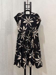 Black Floral Print Short Dress