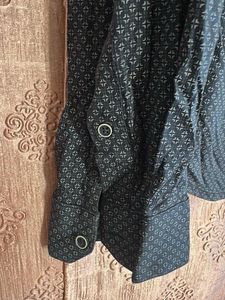 Men's Geometric Print Button-Down Shirt