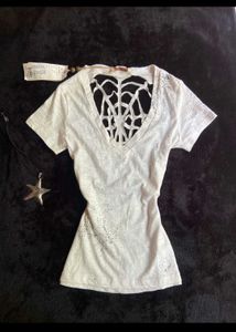 Stylish White Cut-Out V-Neck Top